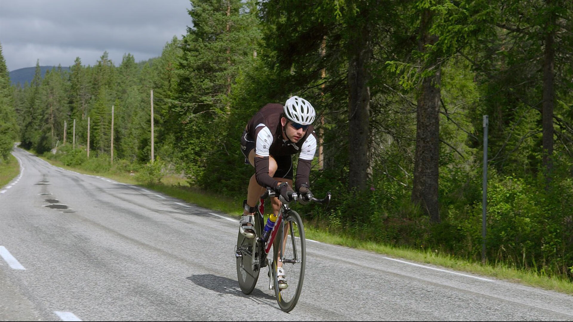 从几内亚到诺坎普，阿劳霍的领袖之路与巴萨的胜利密码