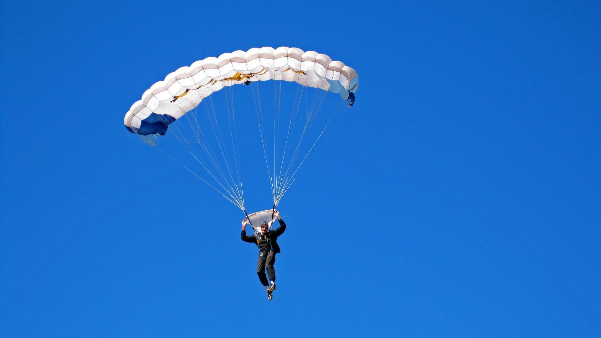 范弗利特末节风暴，马刺逆转雷霆，见证小人物如何改写剧本