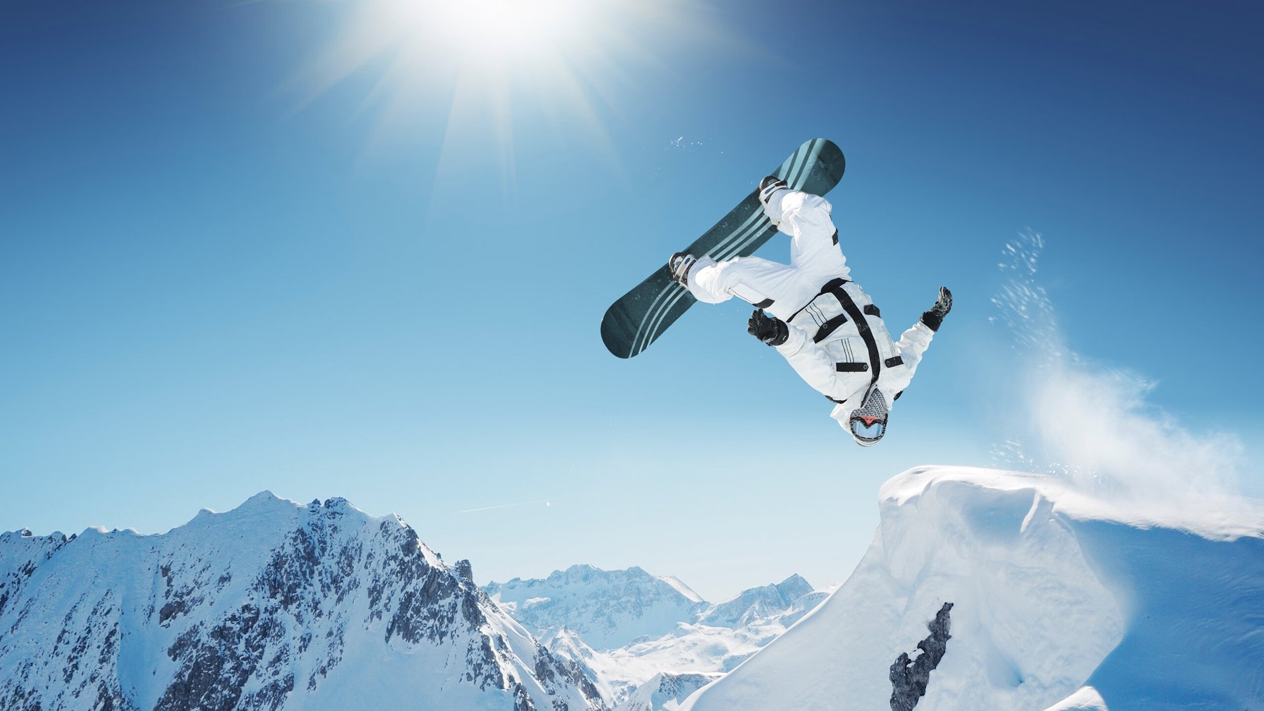 1.悬念式,从垫底到绝杀,雷诺的唯一剧本,阿隆索用方向盘改写F1编年史